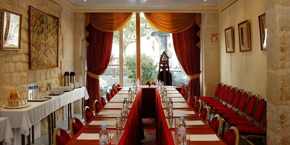 Familia Hotel Paris