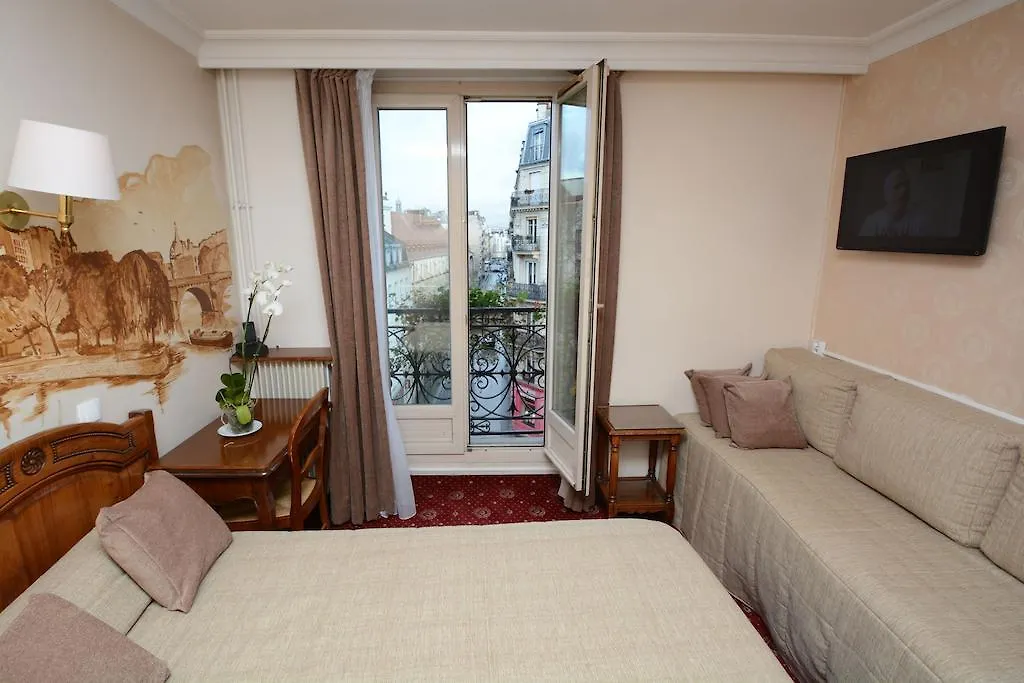 **  Familia Hotel Paris Frankreich
