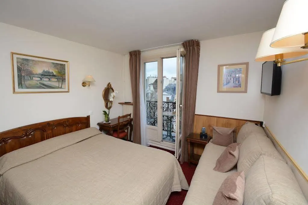 **  Familia Hotel Paris Frankreich
